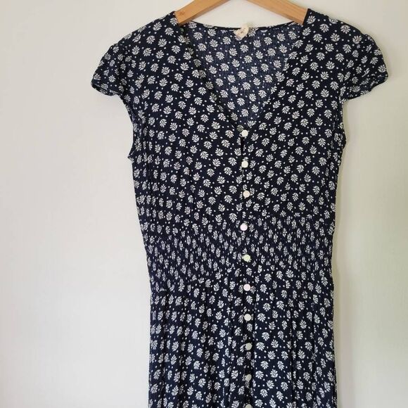 Bebop Navy Floral Button Front Midi Dress Women’s Medium Rayon Smocked Waist - Picture 2 of 8